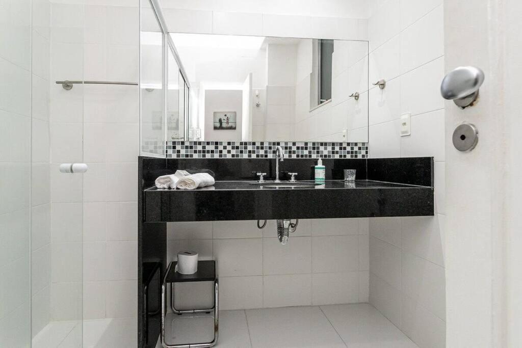 Apartamento Laranjeiras 2qts - Amplo, Estiloso Com Vaga!