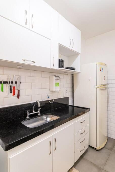 Laranjeiras 2qts - Amplo, Estiloso Com Vaga! Apartamento Río de Janeiro